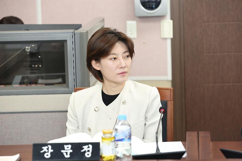 제266회 임시회 환경경제위원회 (장문정 부위원장) 사진