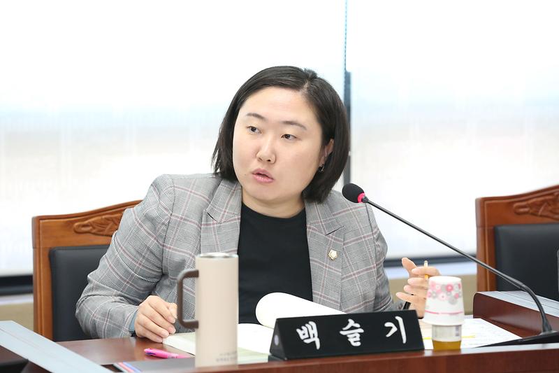 제270회 제2차 환경경제안전위원회(백슬기 위원) 사진
