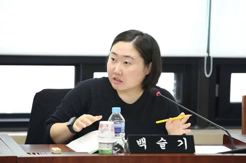 제270회 제4차 환경경제안전위원회(백슬기 위원) 사진