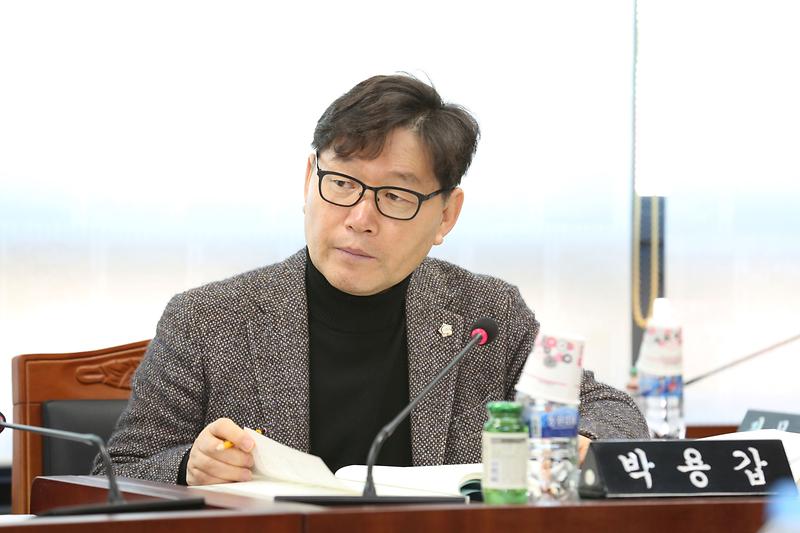 제271회 제2차 환경경제안전위원회(박용갑 위원) 사진