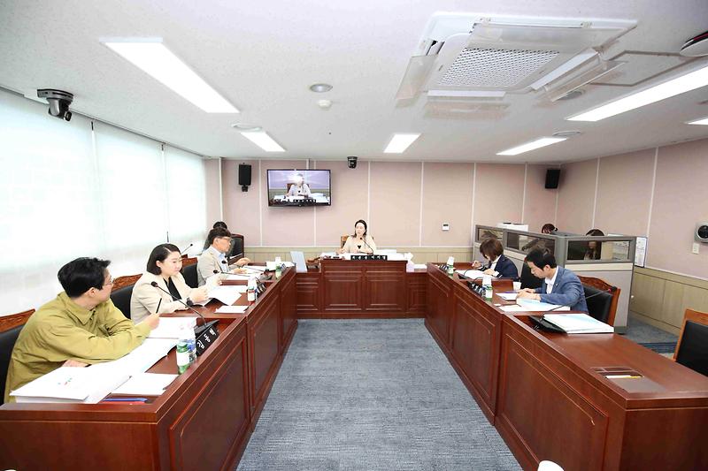 2025.06.16._제274회_제4차_환경경제안전위원회_(2).jpg 이미지
