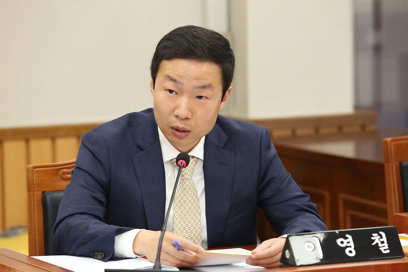 제263회 제3차 자치행정위원회 (2023.10.18.) (이영철 위원) 사진