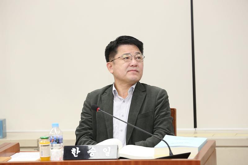 제264회 제4차 자치행정위원회 (2023.12.07.) (한승일 위원) 사진