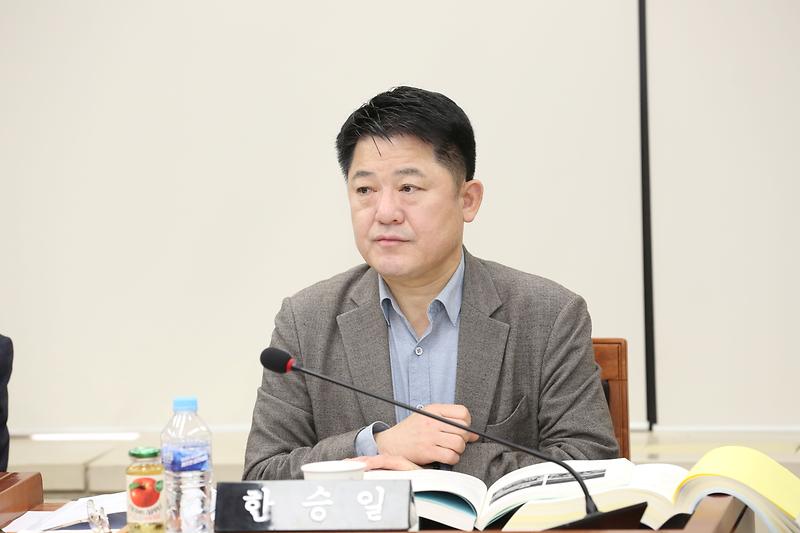 제264회 제5차 자치행정위원회 (2023.12.08.) (한승일 위원) 사진