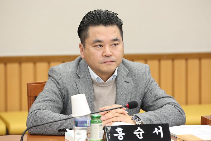 제265회 임시회 자치행정위원회 (홍순서 위원) 사진