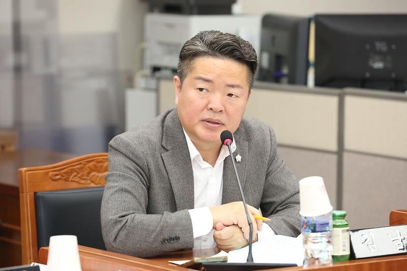 2024.01.25._제265회_제3차_자치행정위원회_(25).jpg 이미지