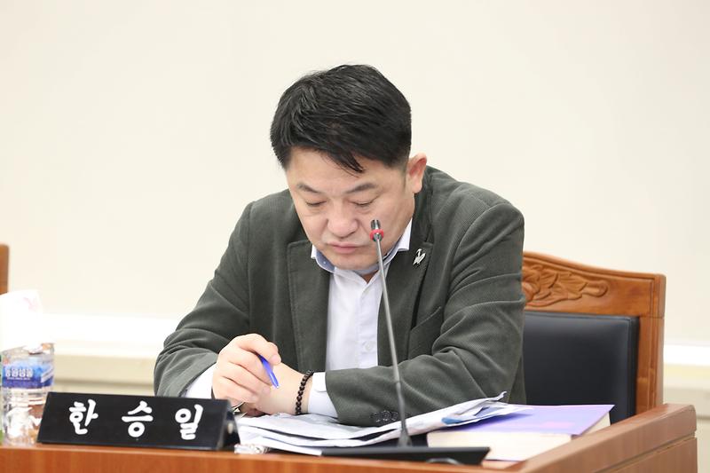 2024.01.29._제265회_제5차_자치행정위원회_(26).jpg 이미지