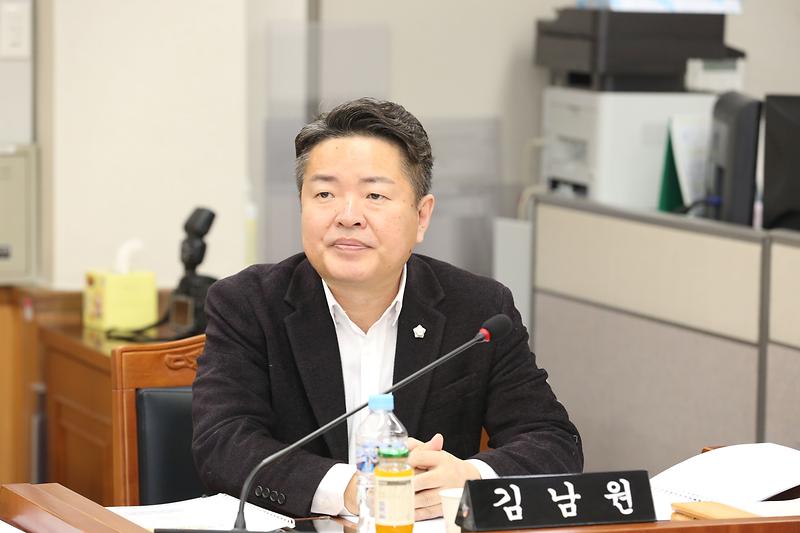 2024.01.29._제265회_제5차_자치행정위원회_(3).jpg 이미지