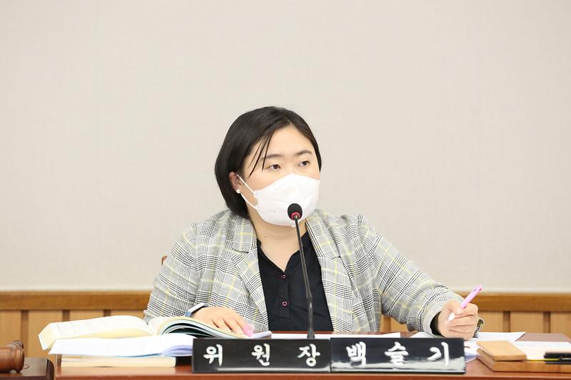 2024.06.13._제267회_제2차_자치행정위원회_(6).jpg 이미지