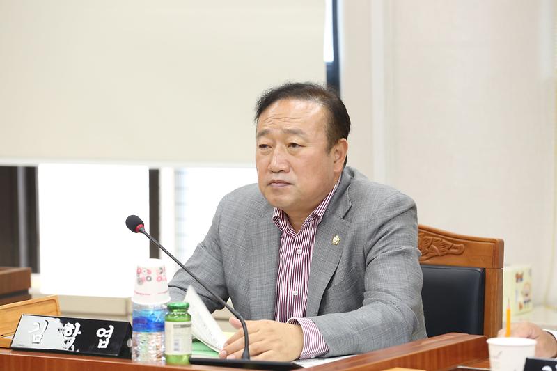 제270회 제1차 기획행정위원회(김학엽 위원) 사진