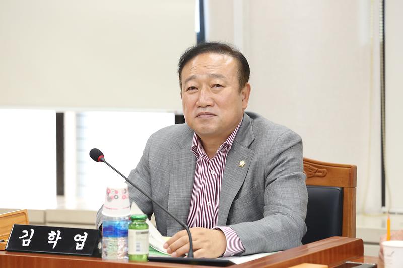 2024.10.08._제270회_제1차_기획행정위원회_(68).jpg 이미지