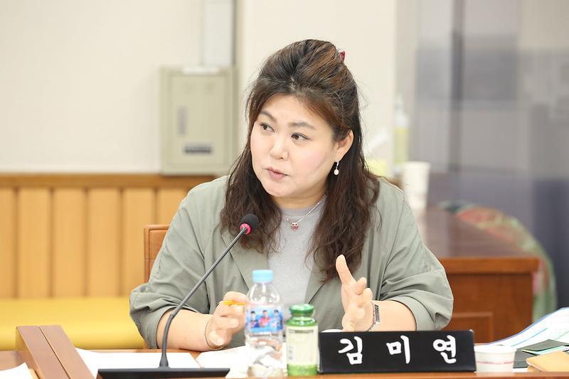 2024.10.10._제270회_제2차_기획행정위원회_(36).jpg 이미지