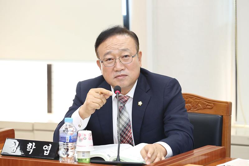 제270회 제3차 기획행정위원회(김학엽 위원) 사진