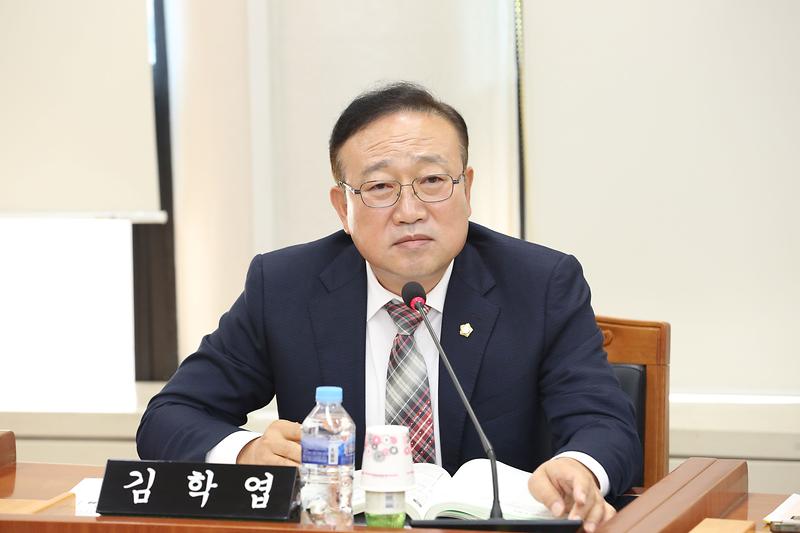 2024.10.11._제270회_제3차_기획행정위원회_(20).jpg 이미지