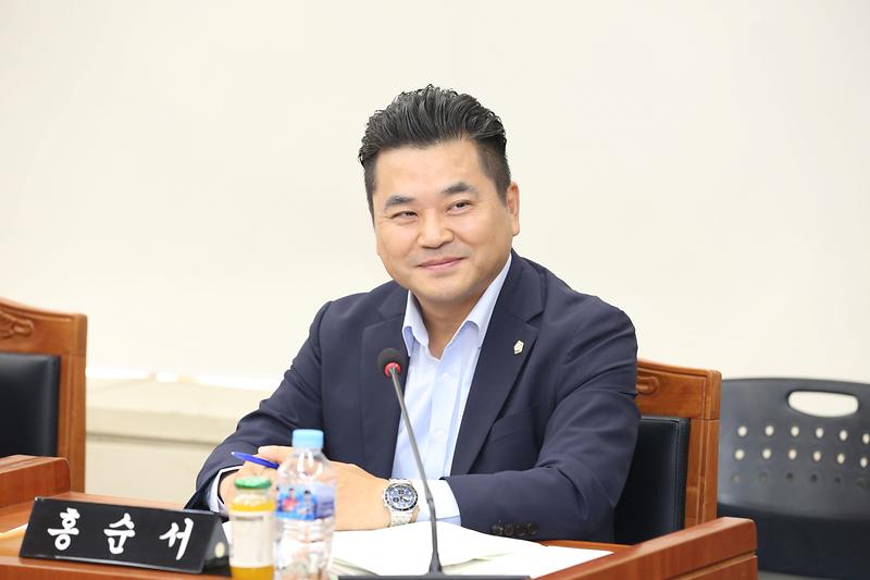 2024.10.11._제270회_제3차_기획행정위원회_(26).jpg 이미지