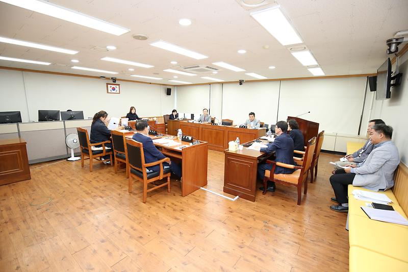 2024.10.15._제270회_제5차_기획행정위원회_(63).jpg 이미지