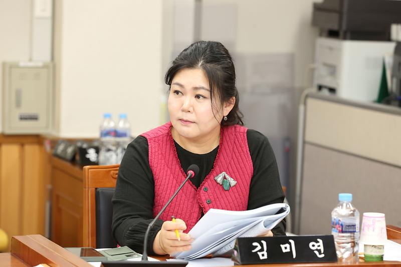 제271회 제1차 기획행정위원회(김미연 위원) 사진