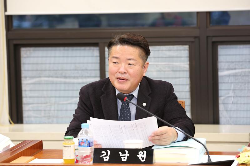 2024.12.10._제271회_제5차_기획행정위원회_(52).jpg 이미지