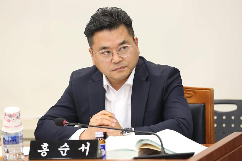 2025.04.02._제273회_제2차_기획행정위원회_(67).jpg 이미지