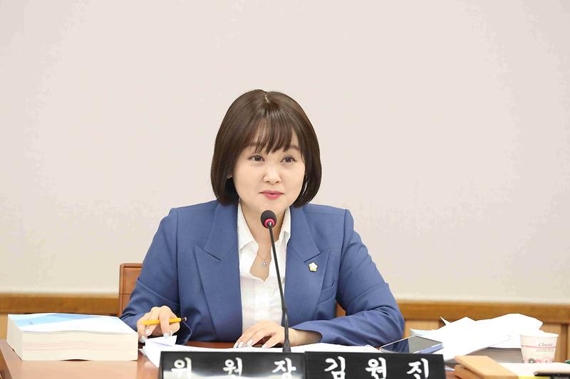 2025.06.17._제274회_제5차_기획행정위원회_(36).jpg 이미지