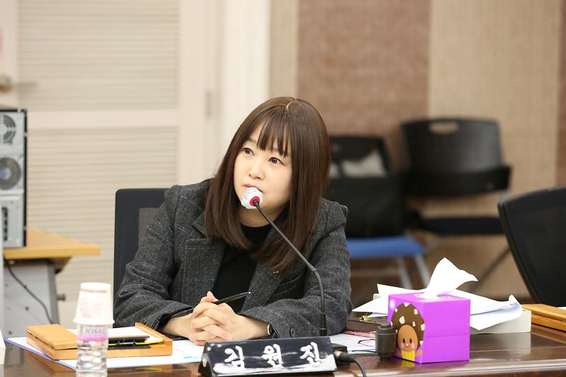 2024년도 행정사무감사 2일차(김원진 위원) 사진