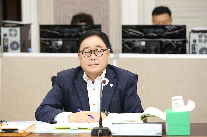 2024년도 행정사무감사 2일차(김춘수 위원) 사진