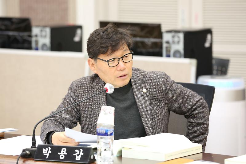 2024년 행정사무감사 5일차(박용갑 위원) 사진