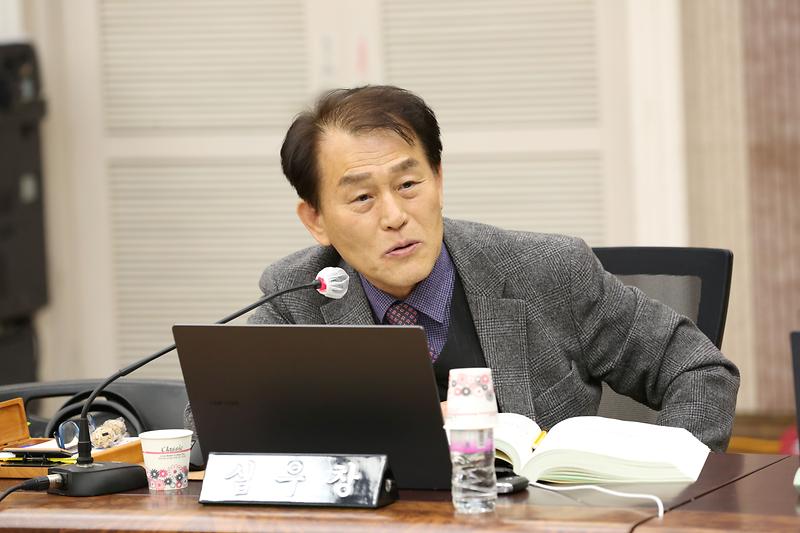 2024년 행정사무감사 5일차(심우창 위원) 사진