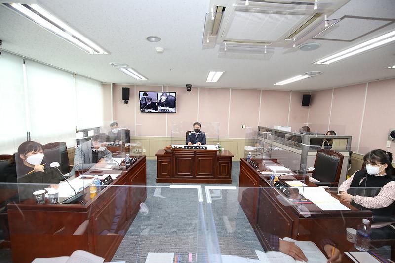 제242회 인천광역시 서구의회 임시회 제4차 환경경제위원회(2021.02.22.) 사진