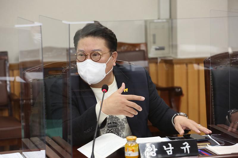 2021.02.24._제242회_제5차_자치행정위원회__(7).jpg 이미지