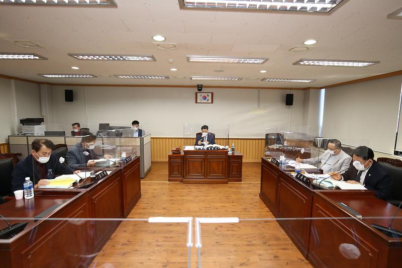 제243회 인천광역시 서구의회 임시회 제6차 복지도시위원회(2021.04.13.) 사진