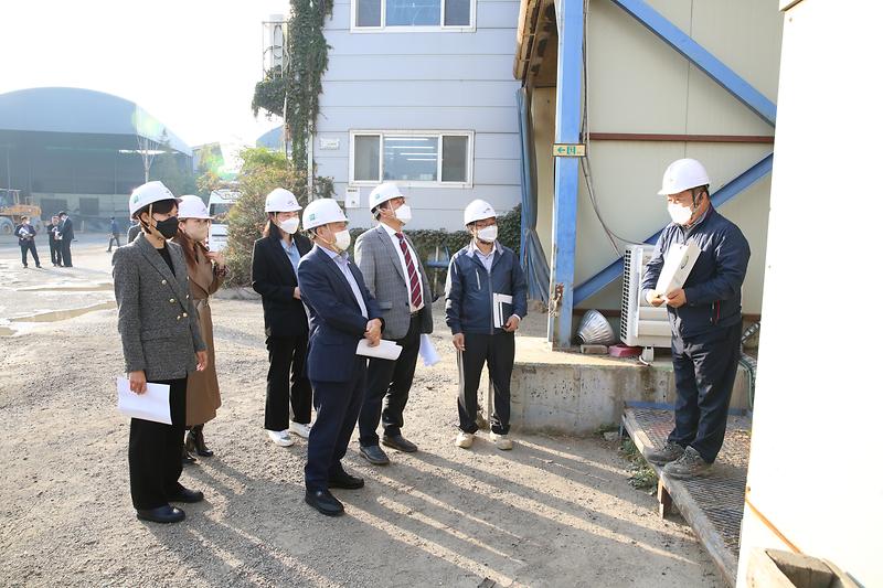 인천서구의회 환경경제위원회 아스콘공장 현장 방문(2022.10.21.) 사진