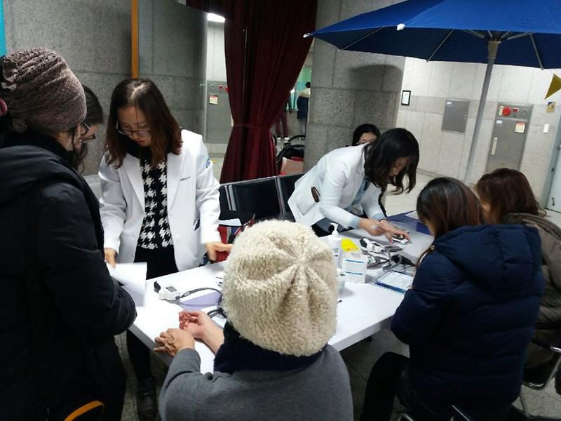 『혈관건강_바로알자!_지하철_이동_건강상담실』_운영.jpg 이미지