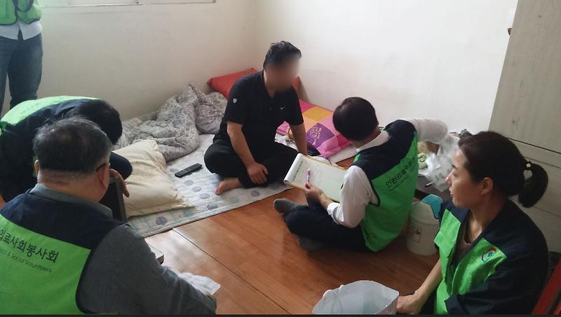 무료진료봉사단_서구를_찾아오다_(2).jpg 이미지