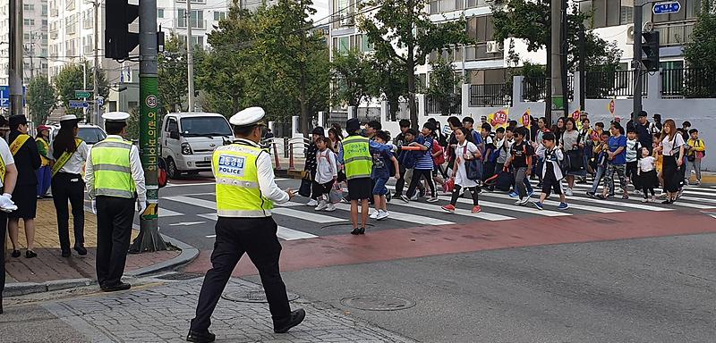 3서구,_스쿨존_내_교통사고_제로화_총력_(1).jpg 이미지