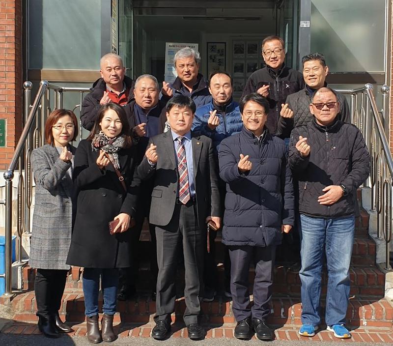 3이재현_서구청장,_택시업계_만나_‘소통행정’_펼쳐_(2).jpg 이미지