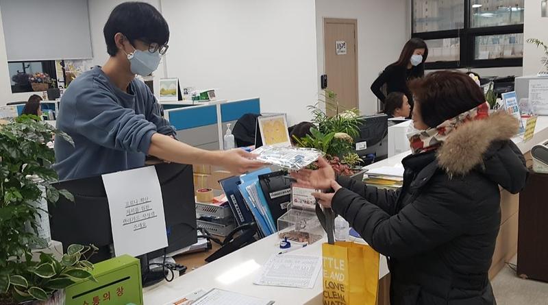 3서구,_중증_신장장애인에_마스크·손세정제_긴급_지원.jpg 이미지
