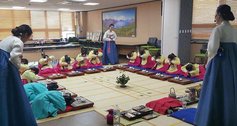 4당하동,_겨울방학_‘어린이_전통예절_교실’_운영_(2).jpg 이미지
