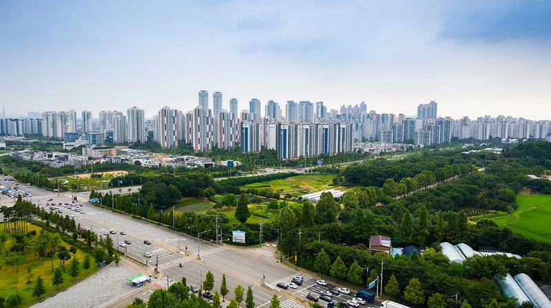 0서구_‘자치경쟁력’,_올해도_전국_69곳_중_1위...2년_연속_‘최고’_(1).jpg 이미지