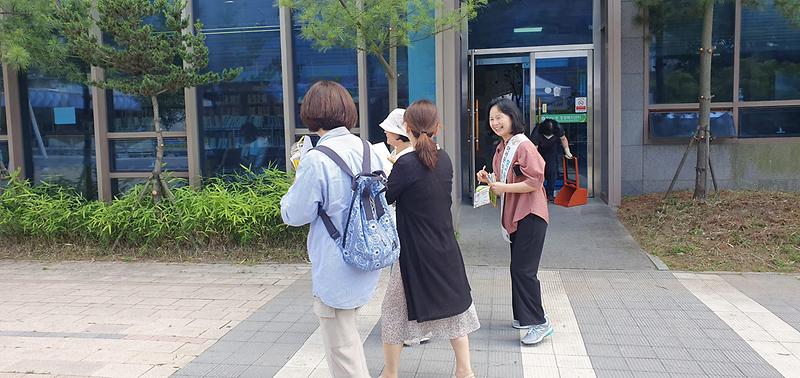 6청라2동_명예사회복지공무원,_“복지_사각지대_이웃_함께_찾아_도와요”__(2).jpg 이미지