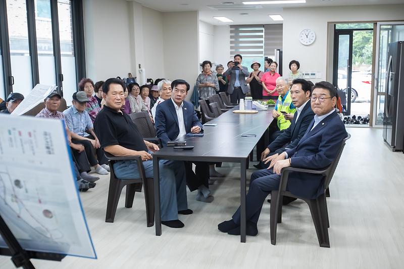 1._인천_서해구,_석남3동_행복마을_가꿈사업_현장점검.jpg 이미지