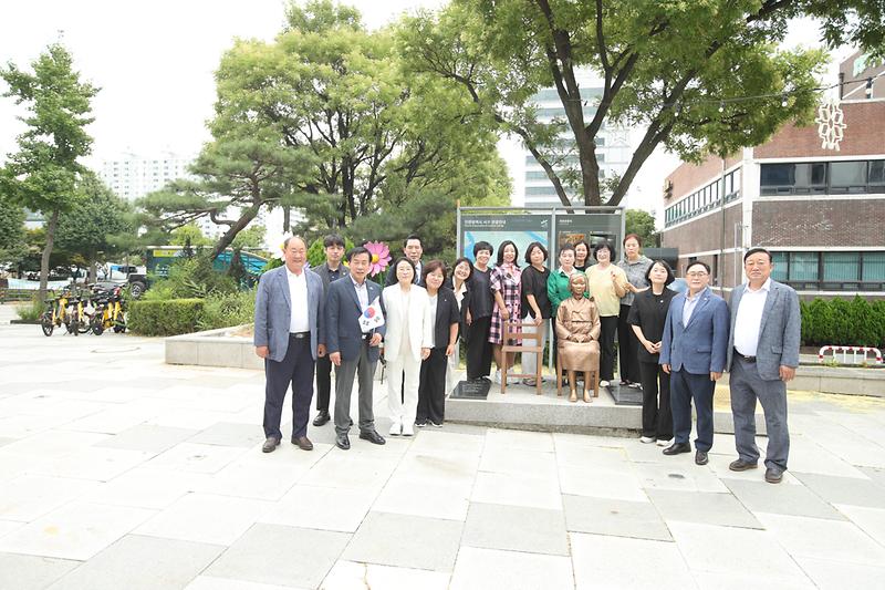 서해구,_광복절_앞두고_평화의_소녀상_의미_되새겨1.jpg 이미지